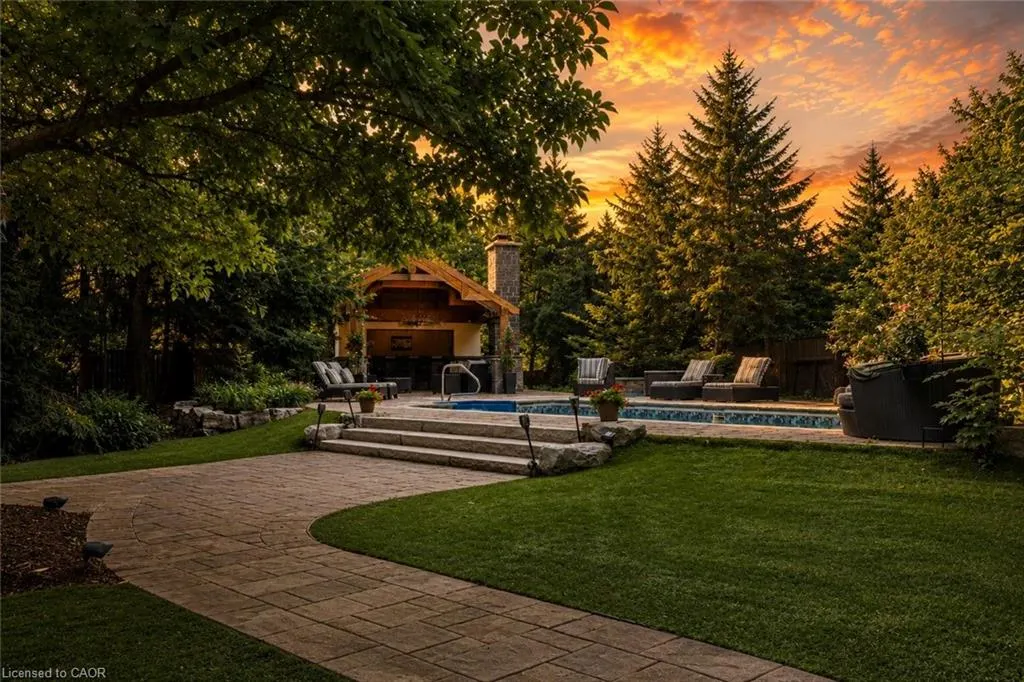 1063 Greenoaks Drive