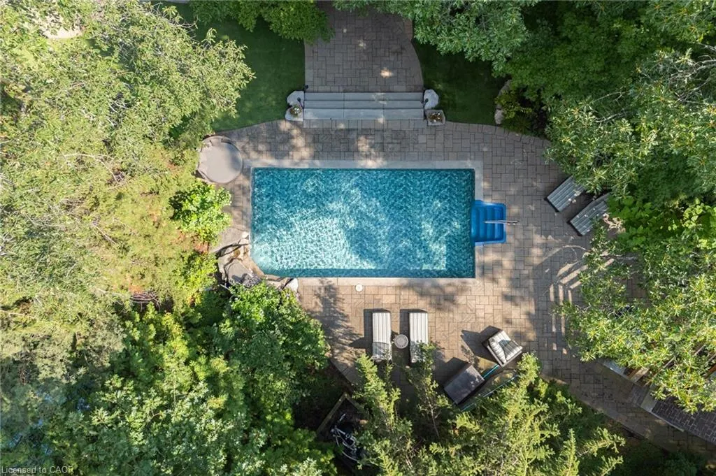 1063 Greenoaks Drive