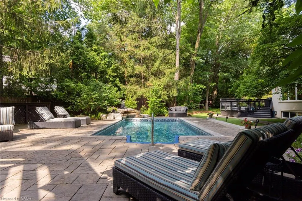 1063 Greenoaks Drive