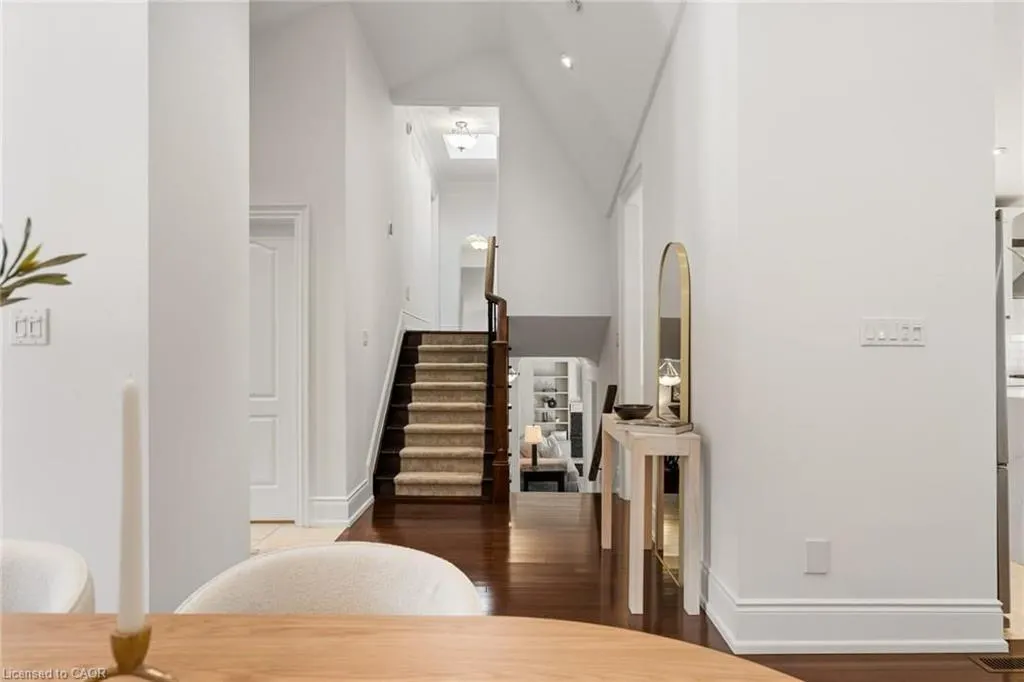 1063 Greenoaks Drive