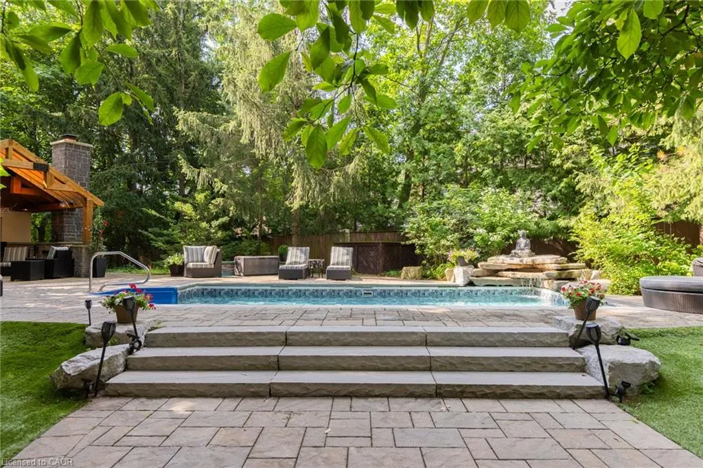 1063 Greenoaks Drive