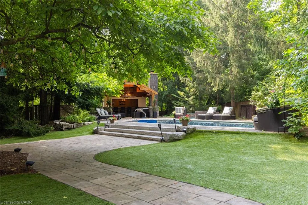 1063 Greenoaks Drive