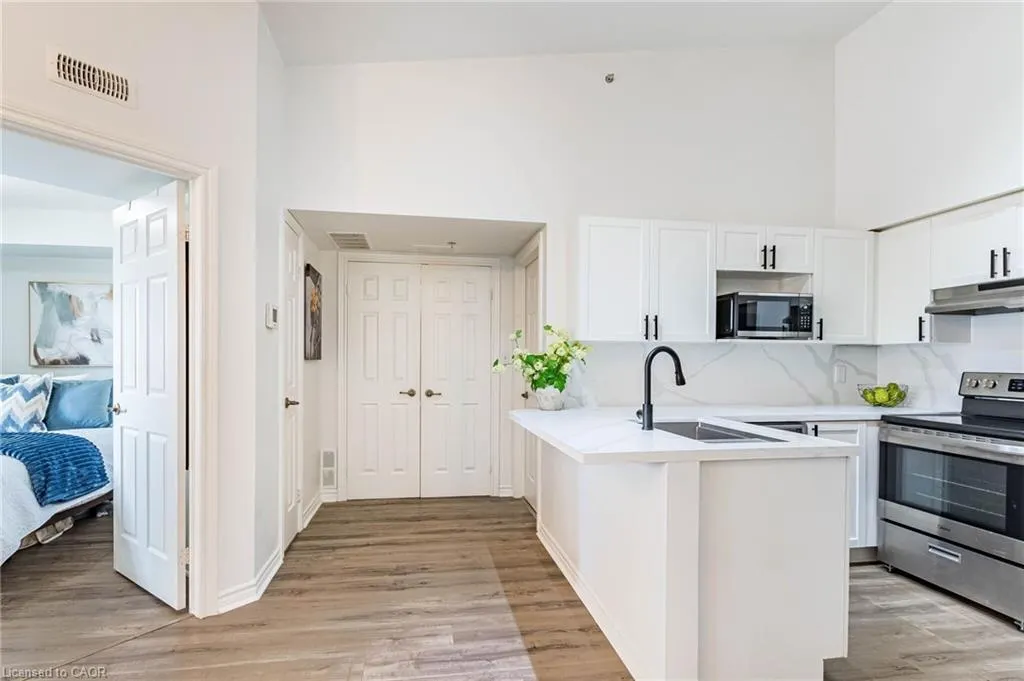 1480 Bishops Gate #406