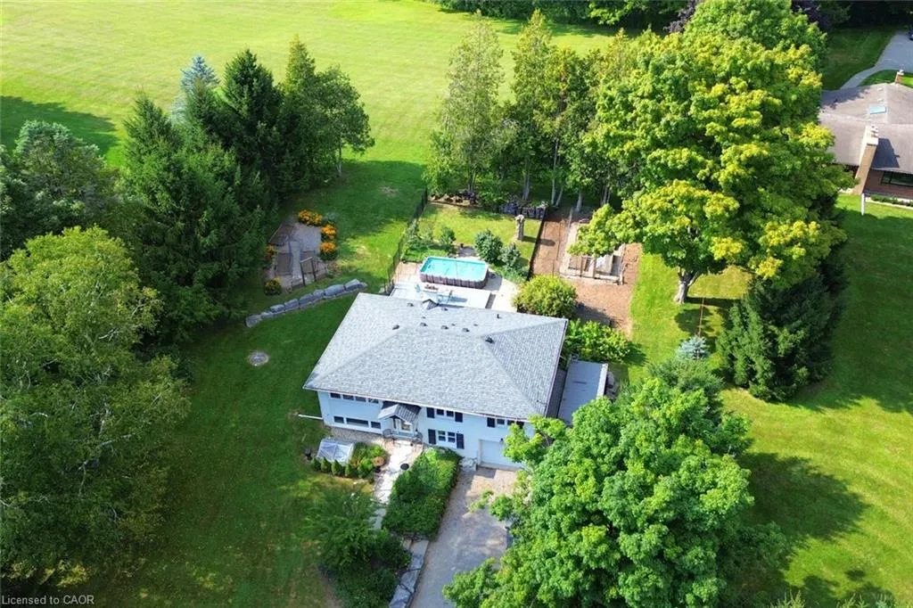 843 Governor's Road