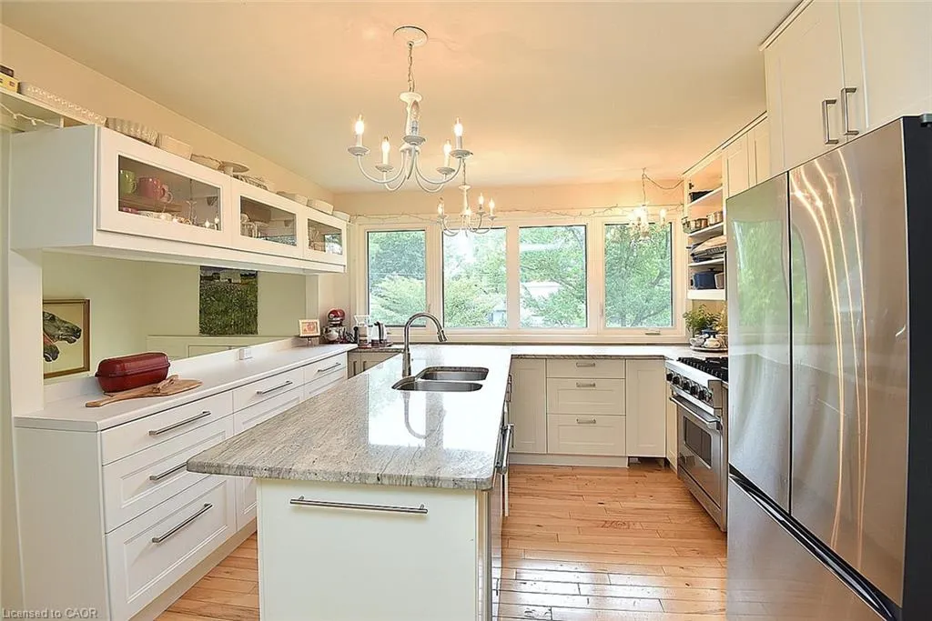 843 Governor's Road