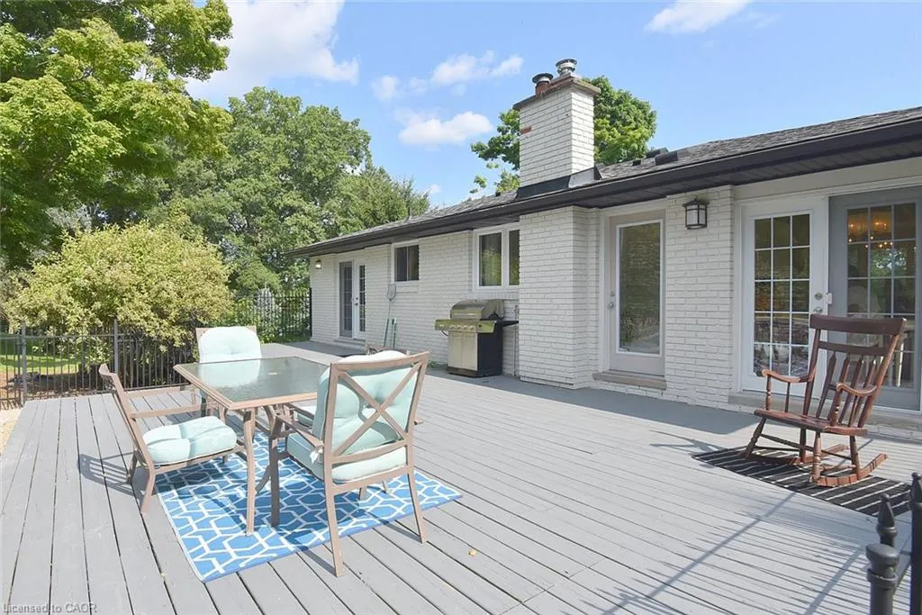 843 Governor's Road