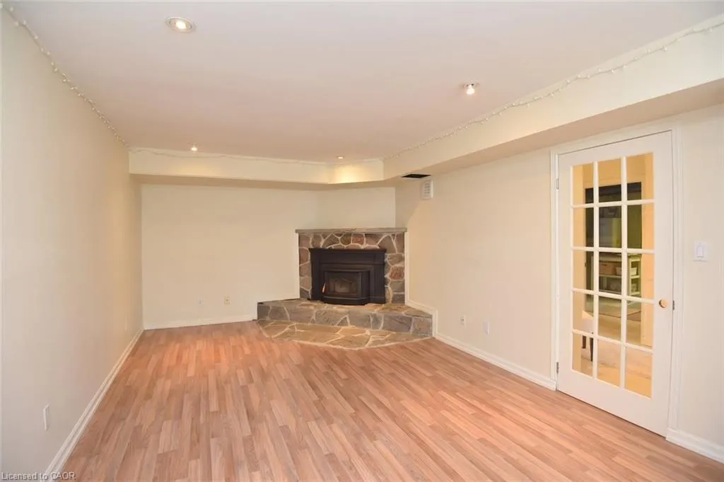 843 Governor's Road