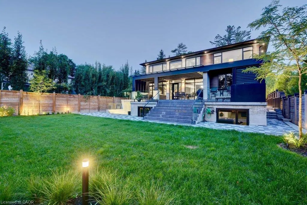 533 Carson Lane