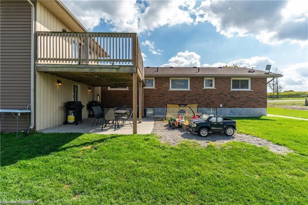 591 Governors Road E