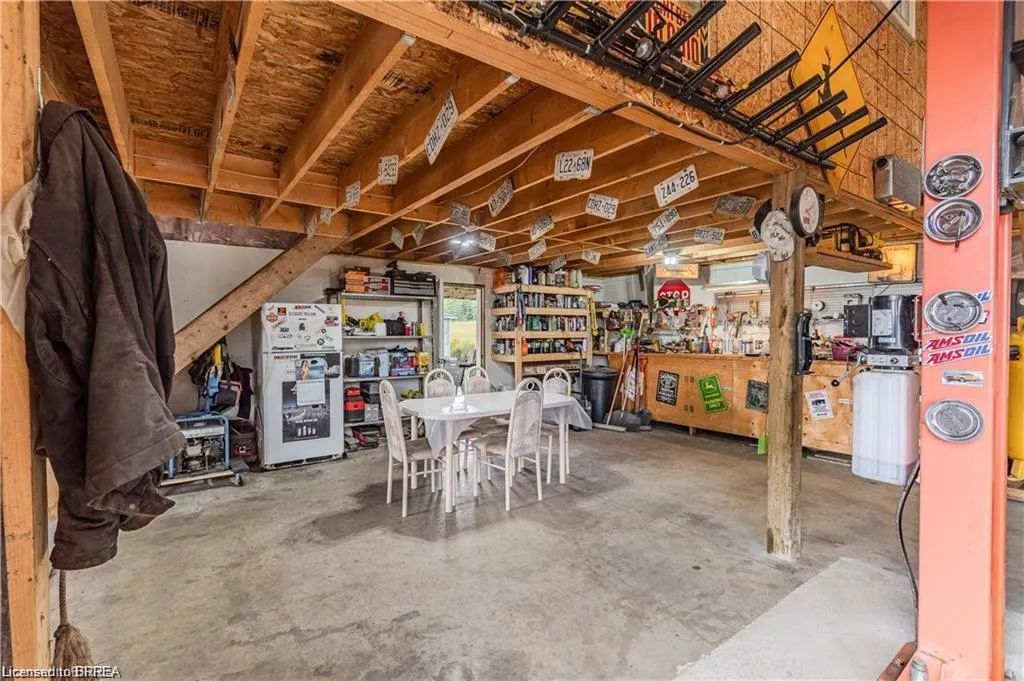 591 Governors Road E