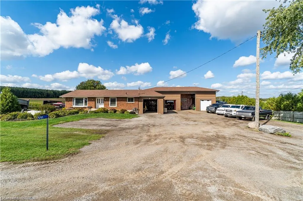 591 Governors Road E