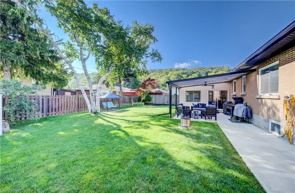 21 Loma Drive