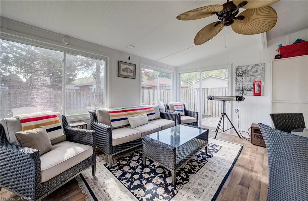 21 Loma Drive