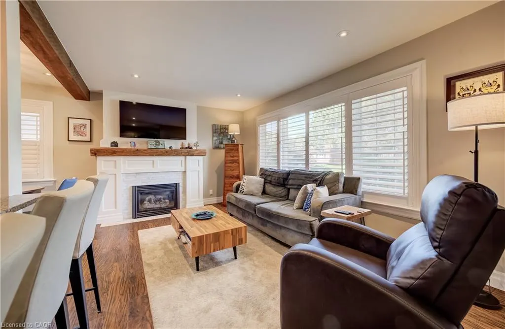 21 Loma Drive