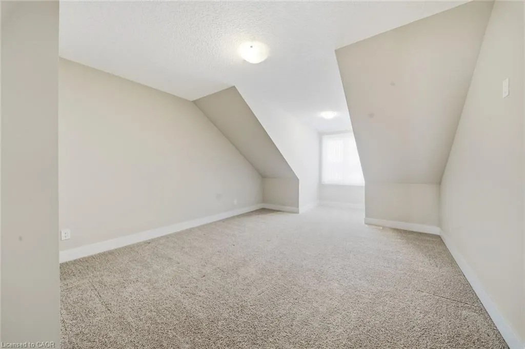 744 Nelson Street W #10
