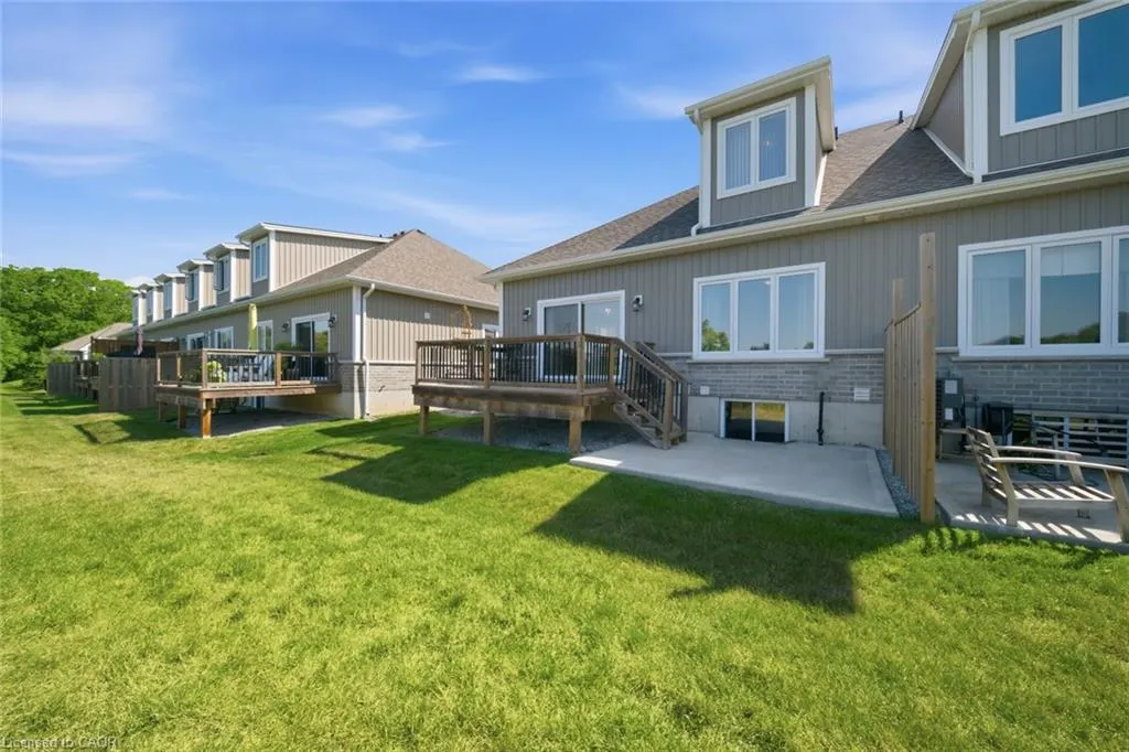 744 Nelson Street W #10