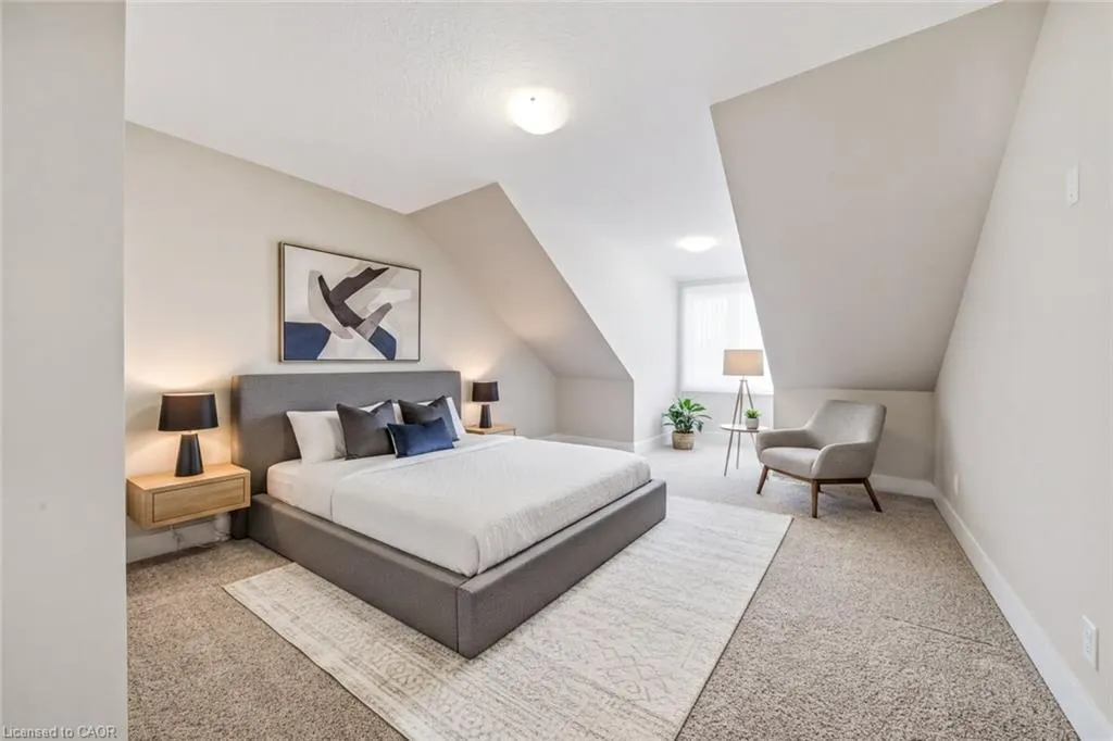 744 Nelson Street W #10