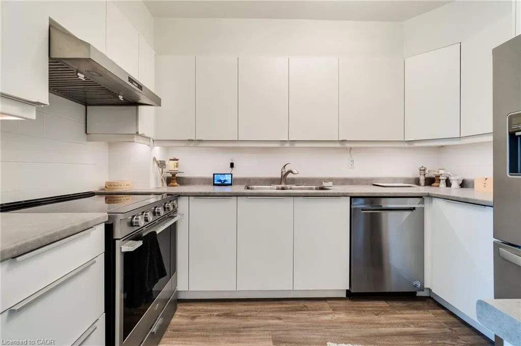 212 Kerr Street #507