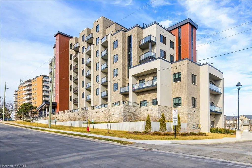 30 Hamilton Street S #313