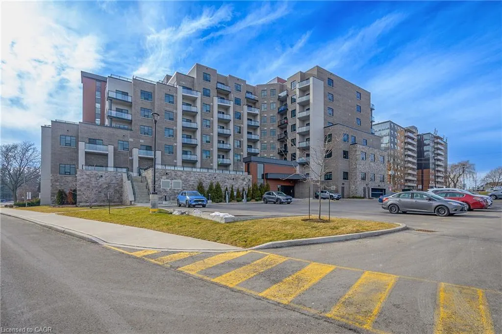 30 Hamilton Street S #313