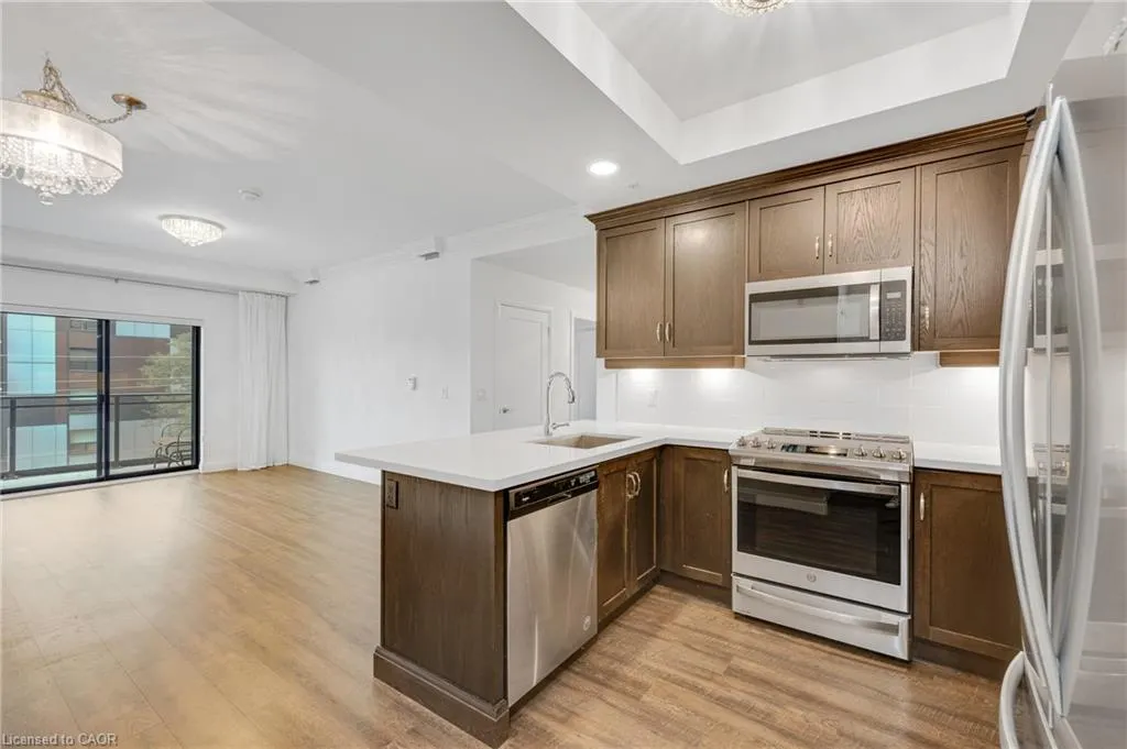 30 Hamilton Street S #313