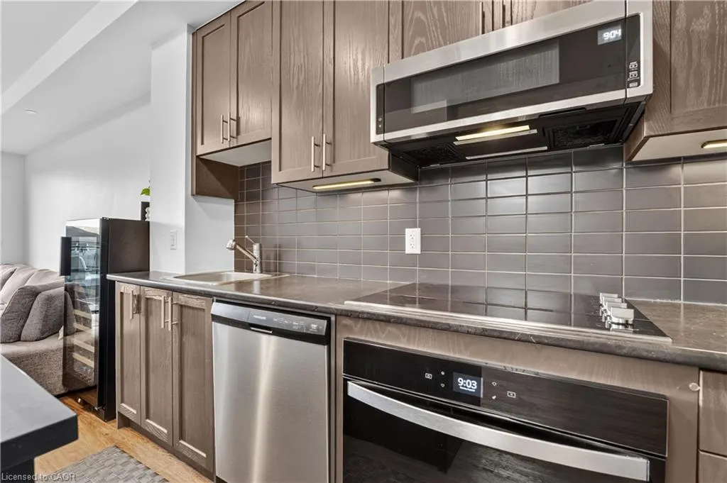 461 Green Road #205