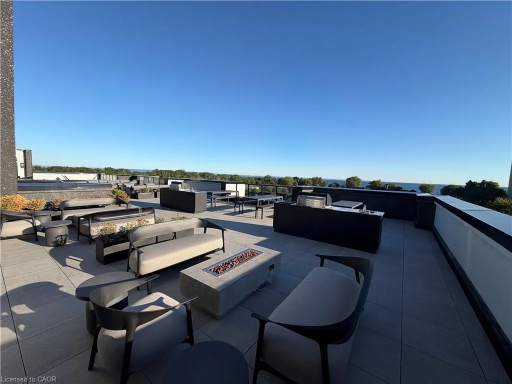 461 Green Road #205