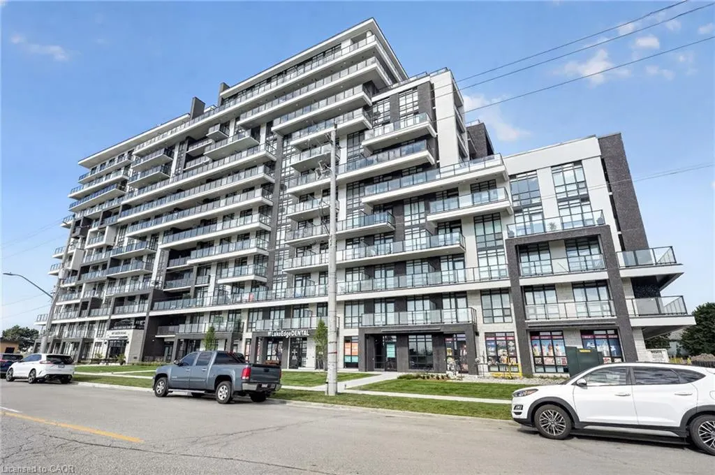 461 Green Road #205