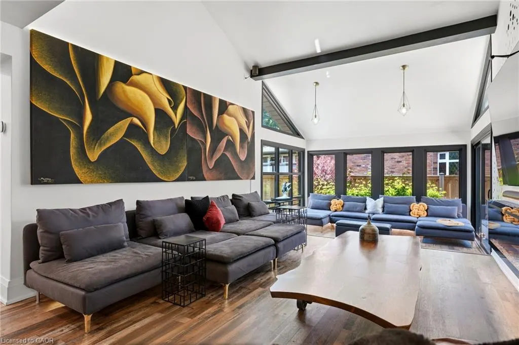 36 Lakeview Drive