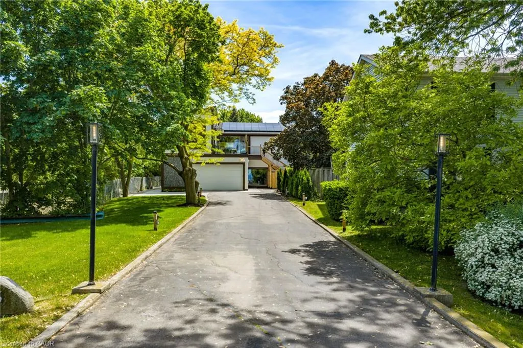36 Lakeview Drive