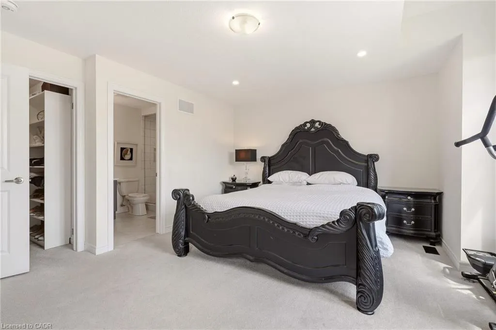 67 Pinot Crescent