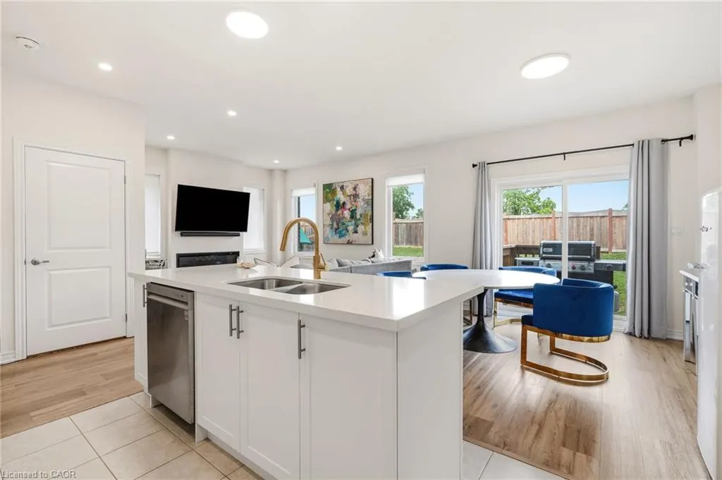67 Pinot Crescent