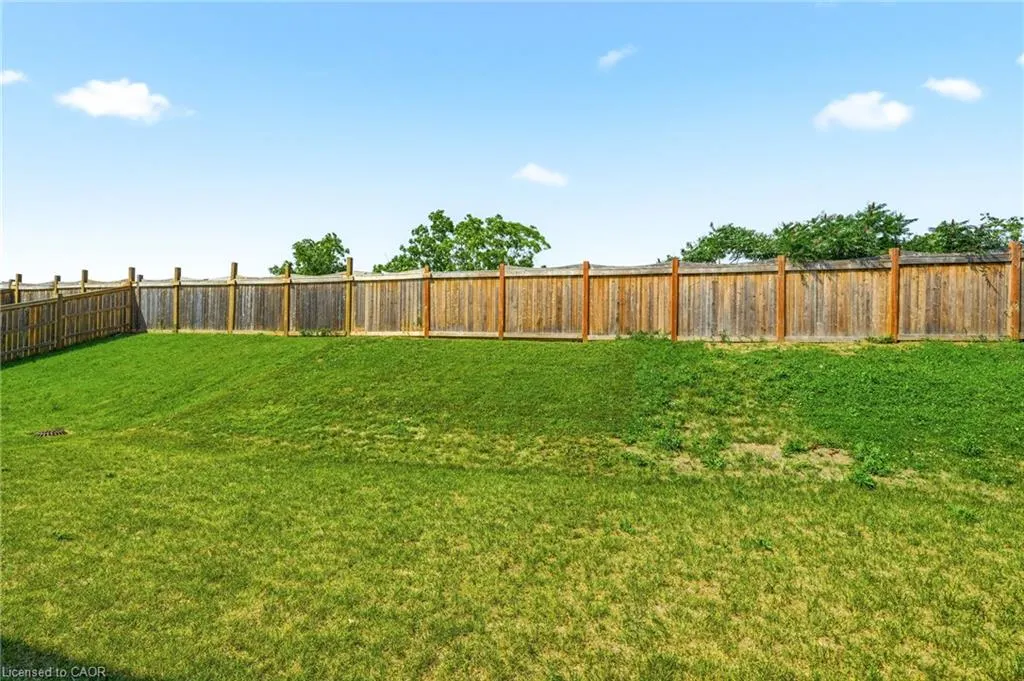 67 Pinot Crescent