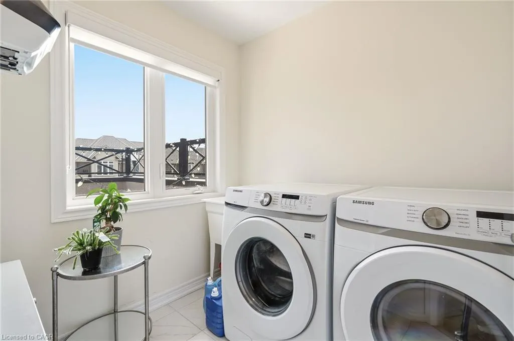 67 Pinot Crescent