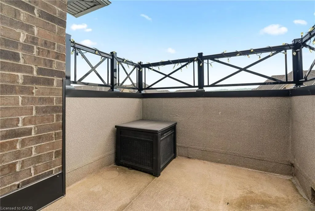 67 Pinot Crescent