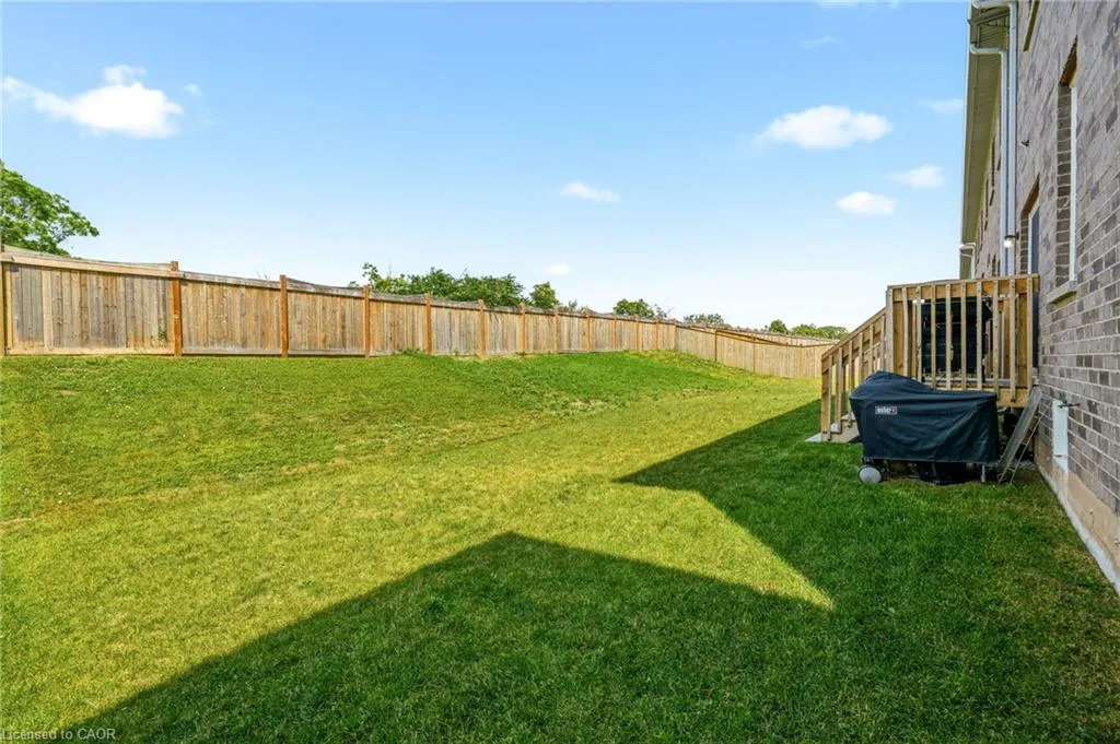 67 Pinot Crescent