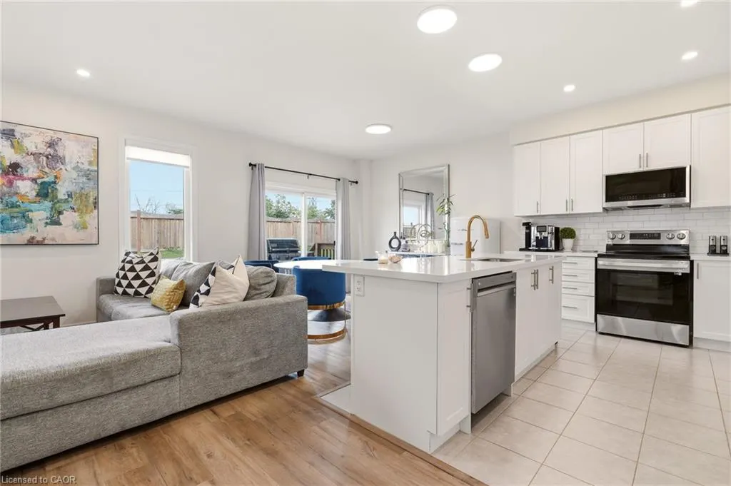 67 Pinot Crescent