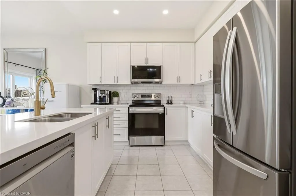 67 Pinot Crescent
