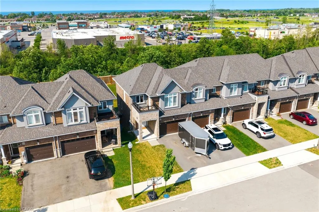 67 Pinot Crescent