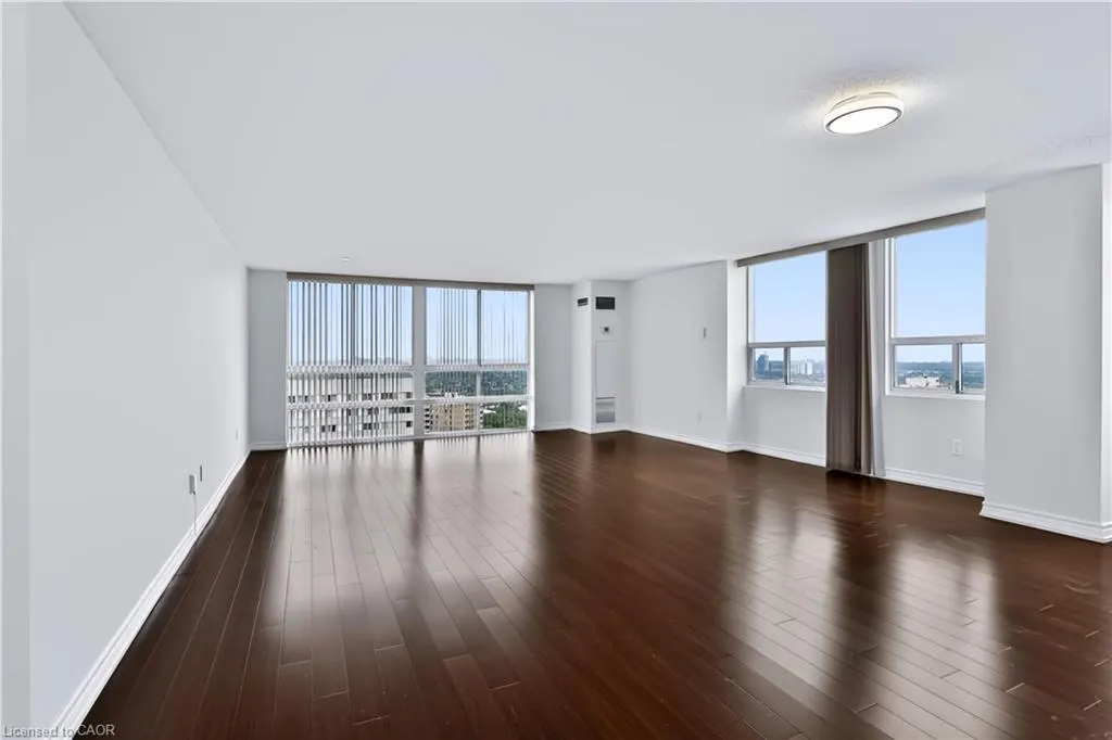 3650 Kaneff Crescent #2801
