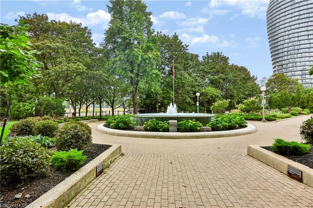 3650 Kaneff Crescent #2801