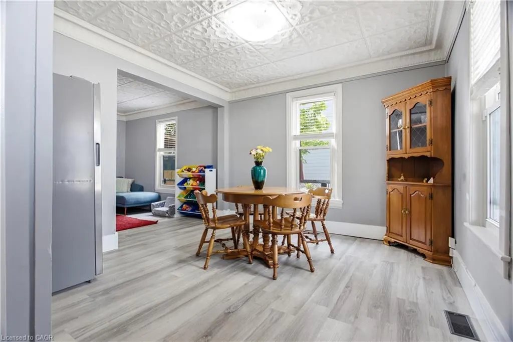 1108 Queenston Road