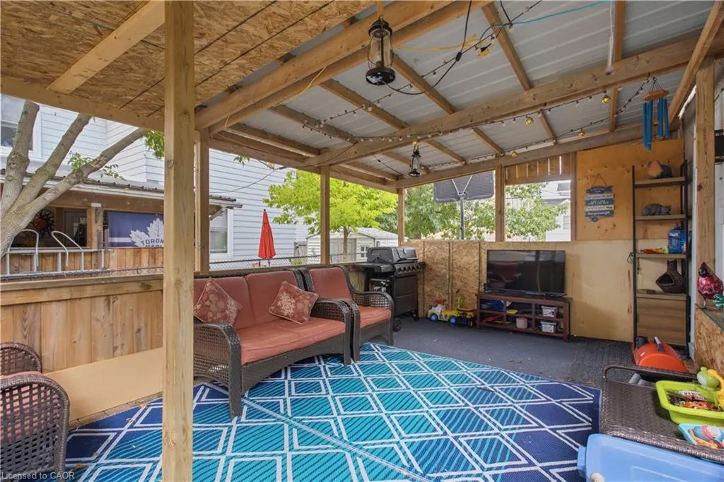 1108 Queenston Road