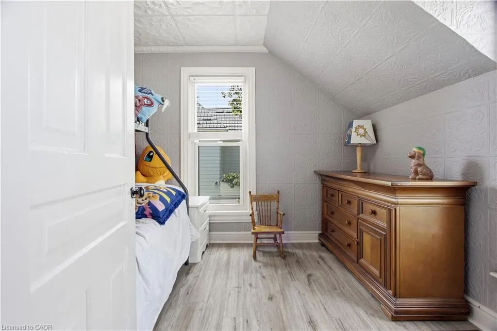 1108 Queenston Road