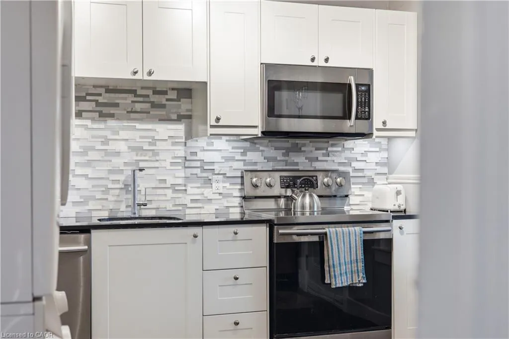 1108 Queenston Road