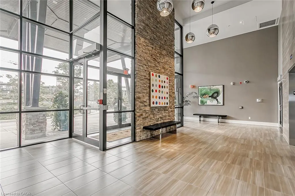128 Garden Drive #102