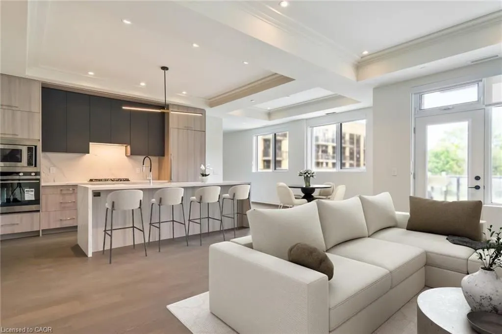 123 Maurice Drive #201