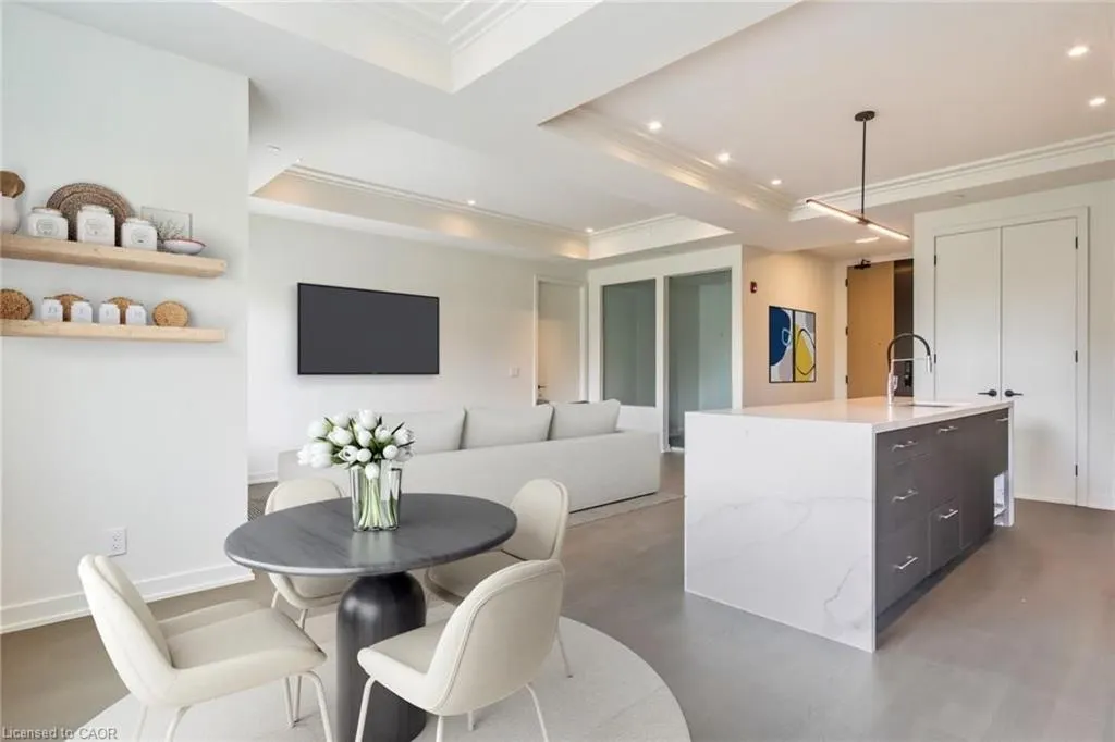 123 Maurice Drive #201