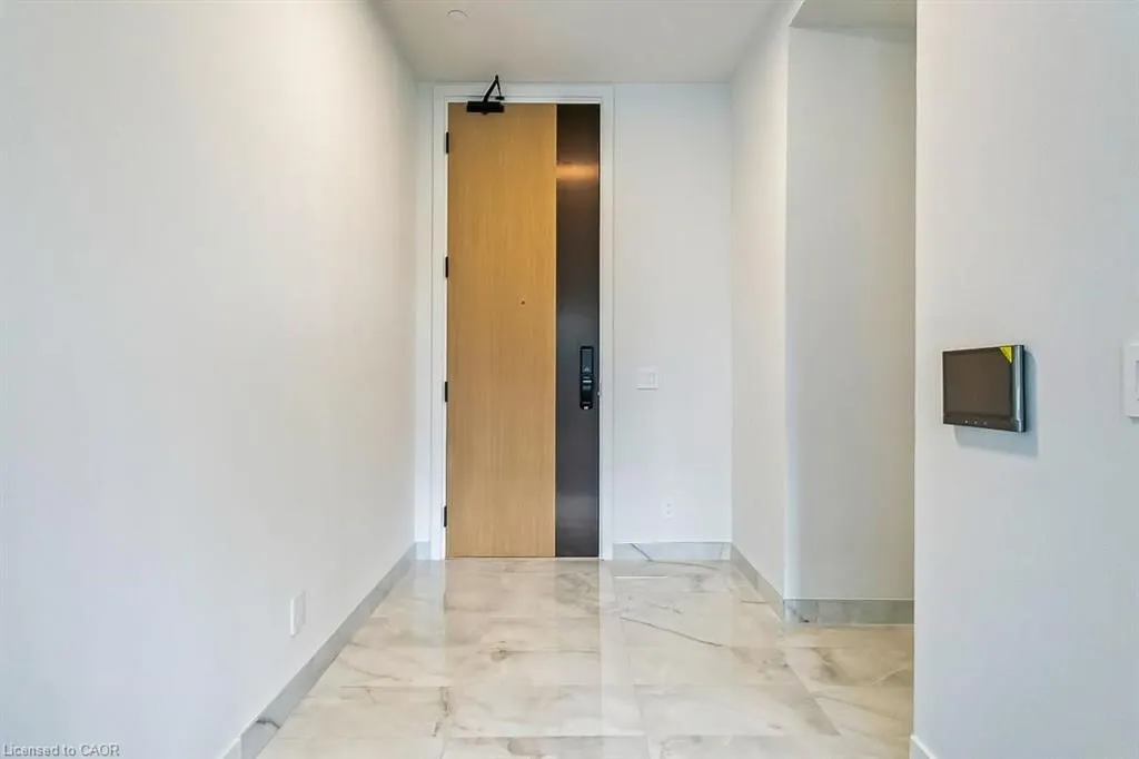 123 Maurice Drive #201