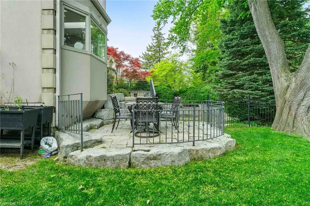 2372 Carrington Place